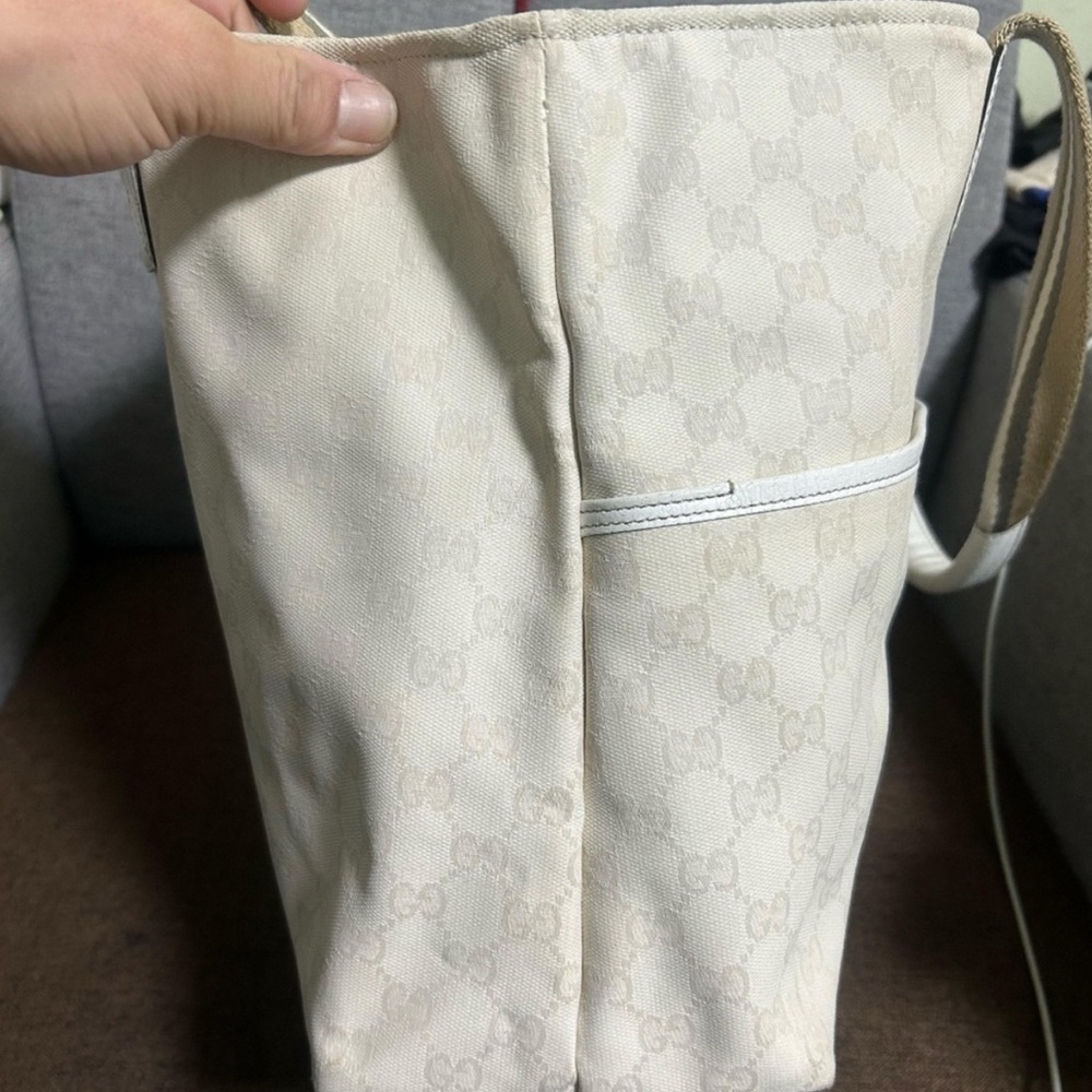 Gucci Canvas Beige and White Tote Bag - Picture 4 of 9